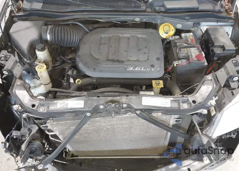 2014 Chrysler Town & Country Touring из США, поврежденный, VIN 2C4RC1BG9ER338976